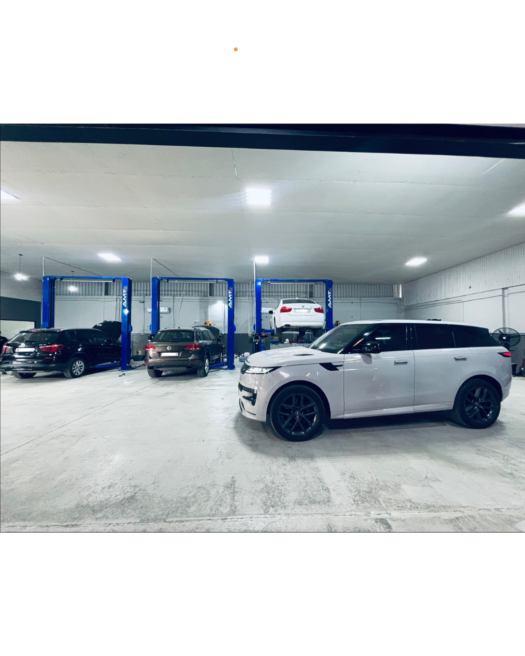 Range Rover inside the MOTIX workshop