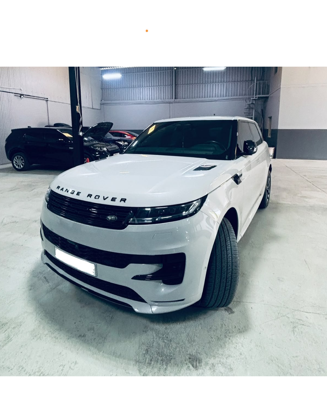 Range Rover receiving workshop service
